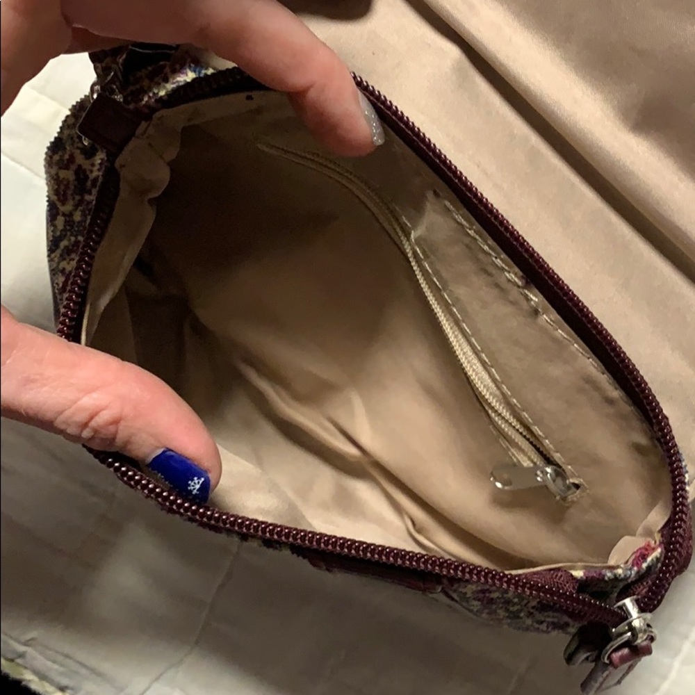 Elephant backpack and 2 Owl wristlets. - Picture 10 of 10